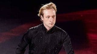 プルシェンコ、2700万円超の“緑ポルシェ”で氷上運転　母国歓喜「なんてクールだ」