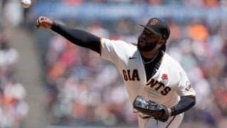 【MLB】「ボークじゃないの？」　前代未聞の“4段モーション”が「完全に馬鹿げている」