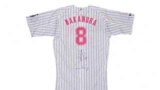 ロッテが16選手分「ピンクユニホーム」をオークション販売　母の日オリックス戦で着用