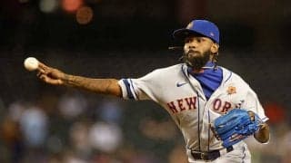 【MLB】打者がボックス内で転倒　201cm右腕の“左足を襲う”スライダーが話題「ゲームみたい」