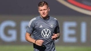 コロナ隔離から合流のクロース、代表引退囁かれるも…「大会後に決める」