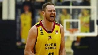 群馬がブライアン・クウェリを自由交渉選手リストへ公示