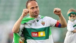 エルチェのレジェンドFWニノが40歳で現役引退…オサスナやレバンテでもプレー