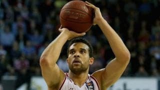 三遠がドイツ代表に選出された経験を持つパワーフォワードを獲得