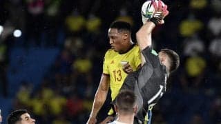 ジェリー・ミナとの接触で負傷退場のアルゼンチン代表GK、一時意識を失うも無事を報告