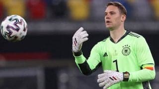 アディダスがノイアーの代表100キャップを記念した特別なキーパーグローブ「プレデター」をリリース！ラトビア戦で着用