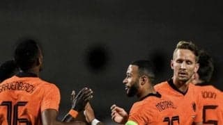 デパイ、バルサ移籍は「まだまだ先の話」「今は代表に集中」