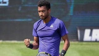 今季の芝初戦白星 8強に進出