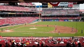 【MLB】少年ファンがスタンドで「とんでもないキャッチ」　執念の横っ飛び美技に米喝采