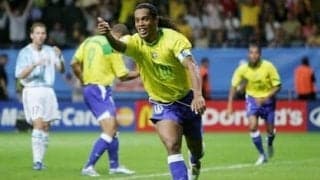 ロナウジーニョのテクニックの発想を楽しむ。3Dプレーを石川直宏が解剖