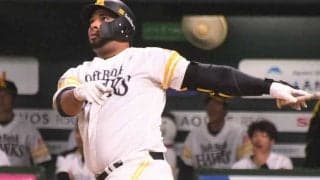 鷹バレンティン、外国人4人目の通算300号　古巣から一発で1000安打＆全球団本塁打も達成