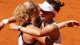  全仏21年ぶり単複2冠の快挙 