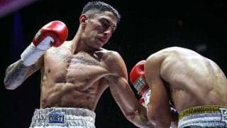 ボクシング、審判がタオル投げ返し　まさかの“続行指令”に海外騒然「奇妙な瞬間」