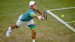 錦織圭、グラスコート白星発進。世界2位メドベージェフ初戦敗退、大会スポンサーの看板を蹴りつける［ATP500 ハレ］