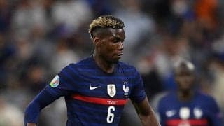 ロナウドに続いてポグバも...目の前にあるハイネケンの瓶を退ける