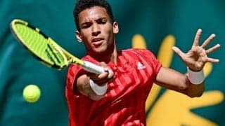 シングルス敗退も複で決勝へ