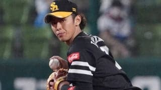 一、二塁間の打球なのに…　遊撃・今宮の“横取り”が「理解にお時間いただきました」
