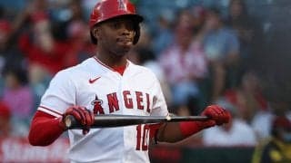 【MLB】大谷翔平との強力1、2番コンビが…　アップトンが腰を痛めて負傷交代