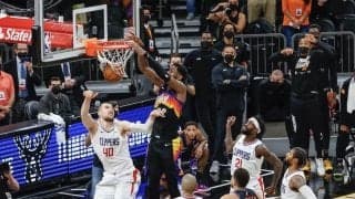 エイトンのアリウープダンクで劇的な決着…サンズがホームで連勝／NBAプレーオフ