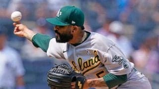 【MLB】突然ベルトを外しズボンも脱いじゃった…　粘着物質検査への“珍対応”に審判困惑