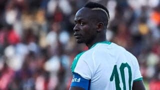 マネが6600万円をかけて母国に病院を建設、大統領とも面会