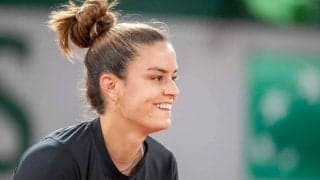 全仏ベスト4、ギリシャのトップテニス選手の恋人は首相の息子