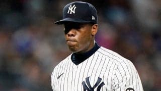 【MLB】“人類最速”チャップマンが大激怒！　監督の采配＆逆転許しベンチで大暴れ