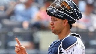 【MLB】164キロ“曲芸キャッチ”が「半端じゃない」　ヤ軍捕手が大暴投を華麗に捕球