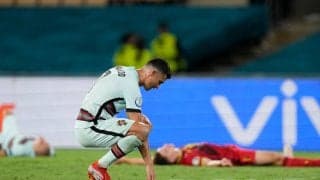 C・ロナウドが悔しさ露わで腕章投げ捨て蹴り飛ばし…3月にも同様の行い