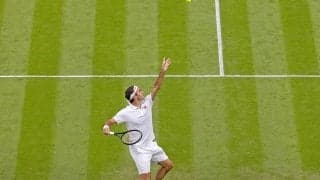 フェデラー初戦突破。第4セット第6ゲームでマナリノが故障。その後、棄権を申し出る[ウィンブルドン]