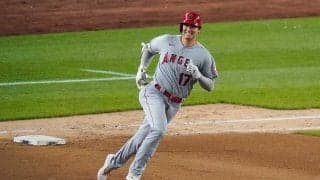 大谷翔平が神々しい　MLB作成“光り輝く1枚”に米興奮「伝説の生き物」「狂っている」