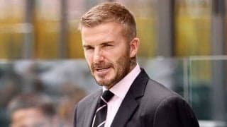 ベッカム、スーツ姿で決めた次男との父子の1枚に反響「ジャスティン・ビーバーみたい」