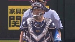 バントから2秒で処理した「超エキサイティング送球」　犠打防いだ「やっぱり肩つんよ」