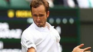 メド 18歳アルカラスに完勝