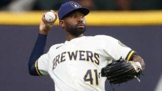 【MLB】「これは異常」　走者騙した“トリックプレー”→超人的大遠投の併殺ショー