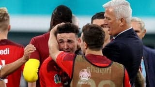 「選手たちはヒーロー」PK戦でベスト8敗退のスイス、ペトコビッチ監督は前を向く「ポジティブな気持ちの方が大きい」