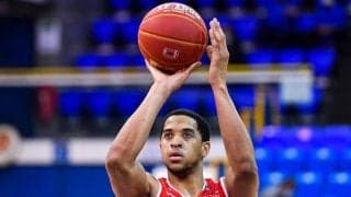 佐賀が欧州での経験豊富なイギリス人フォワードの獲得を発表