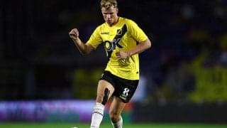 ボローニャ、ファン・ホーイドンク息子を獲得!　蘭代表FWの父はかつてフェイエで小野と共闘