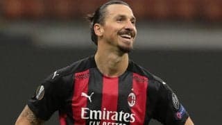 “神”と“怪物”の2ショット！イブラヒモビッチが憧れのスターを前に満面の笑顔