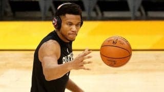 出場が危ぶまれていたヤニス・アデトクンボがサンズとのNBAファイナル初戦で戦列復帰