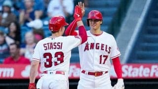 【MLB】大谷翔平に相手打者も感謝　折れたバットを拾う姿に米記者感嘆「ジェントルマンだ」