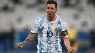 「別の銀河から…そして私の近所から」メッシが通った小学校前に高さ14メートルの壁画が完成