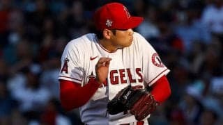 【MLB】「どうやったらあんな簡単に…」大谷翔平、涼しげに決めた“ノールック好捕”