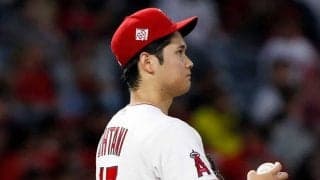 【MLB】大谷翔平、折れたバットを拾って手渡し　紳士的振る舞いに米称賛の嵐「ほれぼれする」