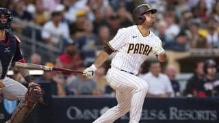 パドレス左腕がシャーザーからMLB初安打の満塁弾！　ダル6失点KOも1点差に詰め寄る