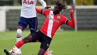 セインツの若手MFヤンケビッツがヤング・ボーイズに完全移籍!　昨季スタメンデビューで開始早々退場…