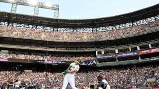 【MLB】ボールは取れず、豪快に通路に転落　HRダービーで“悲劇”もほぼ無傷の奇跡