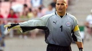 「頼むからゴールにいてくれと批判された」。FKも蹴ったチラベルトが語るGK像の変化