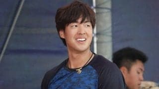 元チアもメロメロ「立ってるだけでカッコいい」　中日“美男子”右腕の私服姿