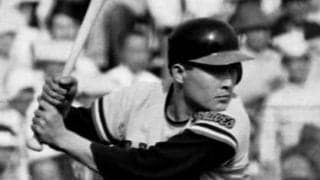 アゴを肩に乗せてホームランを打つ。長池徳士の武骨な打撃フォーム